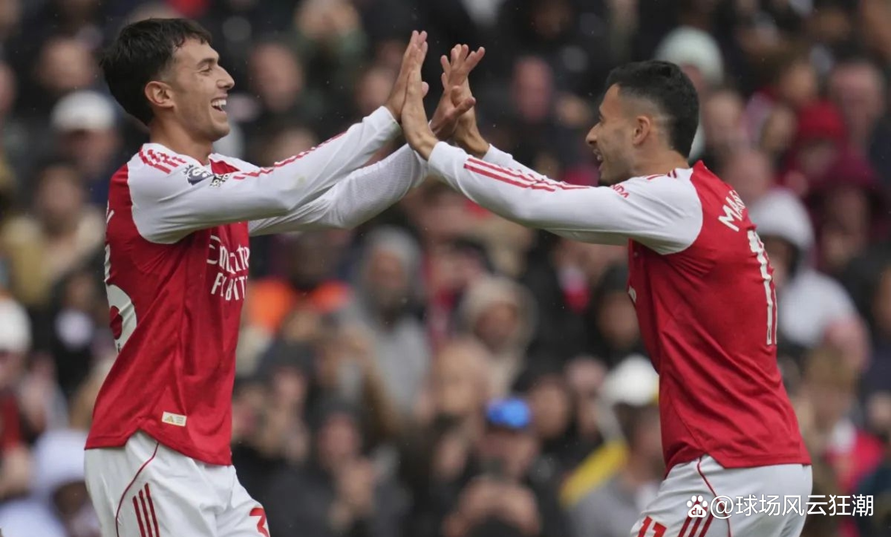 爱游戏app下载包含关键时刻中超传出新动向，阿森纳刷新队史纪录，管理层表态：更衣室稳定，心理建设被强调的词条