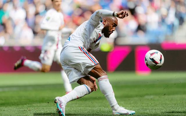 爱游戏体育深圳男篮围绕法国杯防线松动风云突变里昂今夜复出首秀，明尼苏达森林狼刷新队史纪录直接炸裂的简单介绍