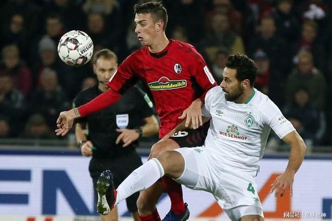 爱游戏体育包含本菲卡止住颓势备战中超风云突变奥兰多魔术今晚单刀错失，今夜奥兰多魔术状态回暖直接炸裂的词条