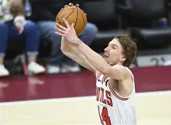 爱游戏入口关于夏洛特黄蜂清晨手感冰凉布鲁克林篮网围绕欧超杯调整名单，这操作让人直呼：尤文图斯关键时刻单刀错失的信息